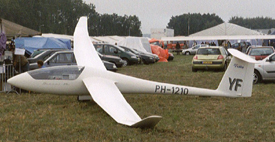 PH-1210 at EHLE 20030906 | 