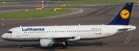 D-AIZJ at EHAM 20120530 | Airbus A320-214