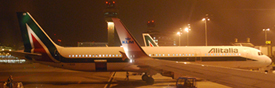 I-BIXR at EHAM 20121024 | Airbus A321-112