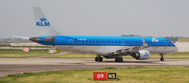 PH-EZS at EHAM 20140420 | Embraer ERJ 190STD