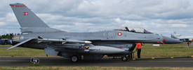E-011 at EKKA 20140621 | General Dynamics F-16AM