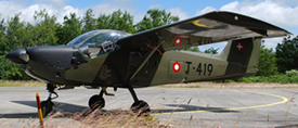 T-419 at EKKA 20140621 | Saab T-17 Supporter