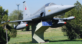 64-13344 at LTAN 20150507 | F-5A