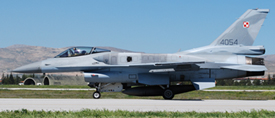 4054 at LTAN 20150507 | General Dynamics F-16C-52-CF