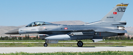 89-0040 at LTAN 20150507 | General Dynamics F-16C-40-CF