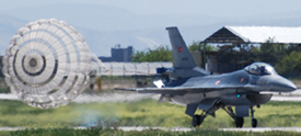 88-0021 at LTAN 20150507 | General Dynamics F-16C-30-CF