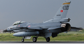 89-0040 at LTAN(1) 20150508 | General Dynamics F-16C-40-CF