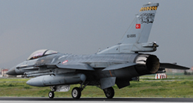 92-0005 at LTAN(1) 20150508 | General Dynamics F-16C-40-CF