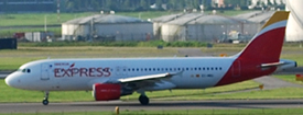 EC-MBU at EHAM 20160807 | Airbus A320-214