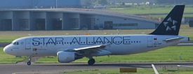 CS-TNP at EHAM 20160807 | Airbus A320-214