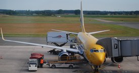 F-GZTS at LFQQ 20170610 | Boeing 737-73V(W)