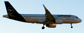 D-AINQ at EDDF 20220806 | Airbus A320-271n