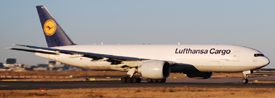 D-ALFD at EDDF 20220806 | Boeing 777