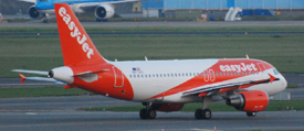 OE-LKX at EHAM 20221012 | Airbus A319-111