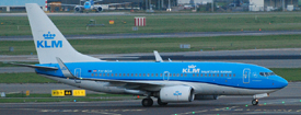 PH-BGH at EHAM 20221012 | Boeing 737-7K2/W