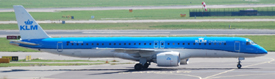 PH-NXH at EHAM 20230708 | Embraer ERJ 190-400STD / E195-E2